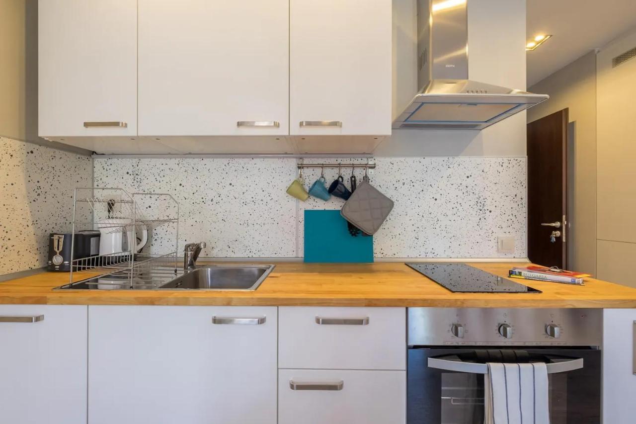Quiet & Airy Modern Apt. Top Centre Free Parking Sófia Exterior foto